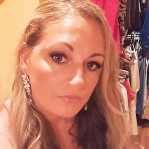 Meet your Posher, Mara